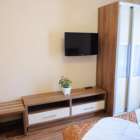 Gradina Daire Baška Voda